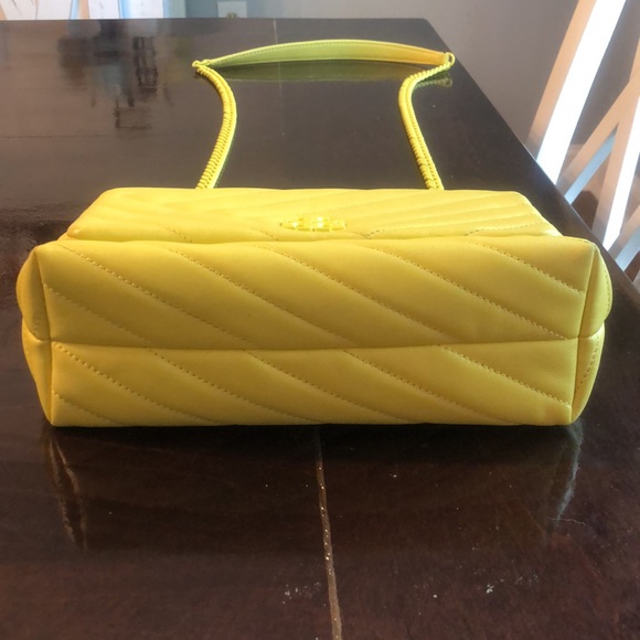 - Tory Burch Kira Chevron convertible shoulder/ crossbody bag. Great condition - Picture 5 of 16